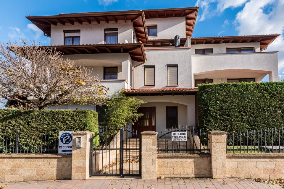 Lelle-Lidó Zsuzsanna Apartman