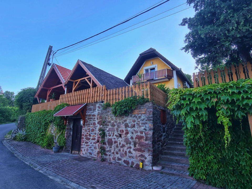 Dégi Vendégház-Szigliget