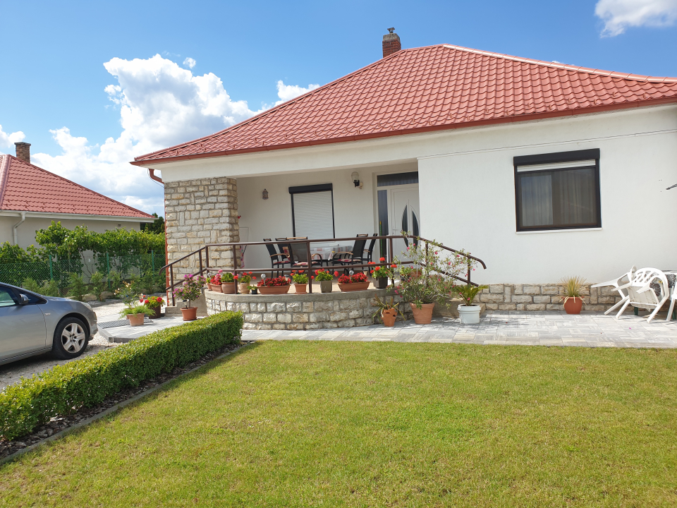 Eta Nyaralóház-Balatonfüred