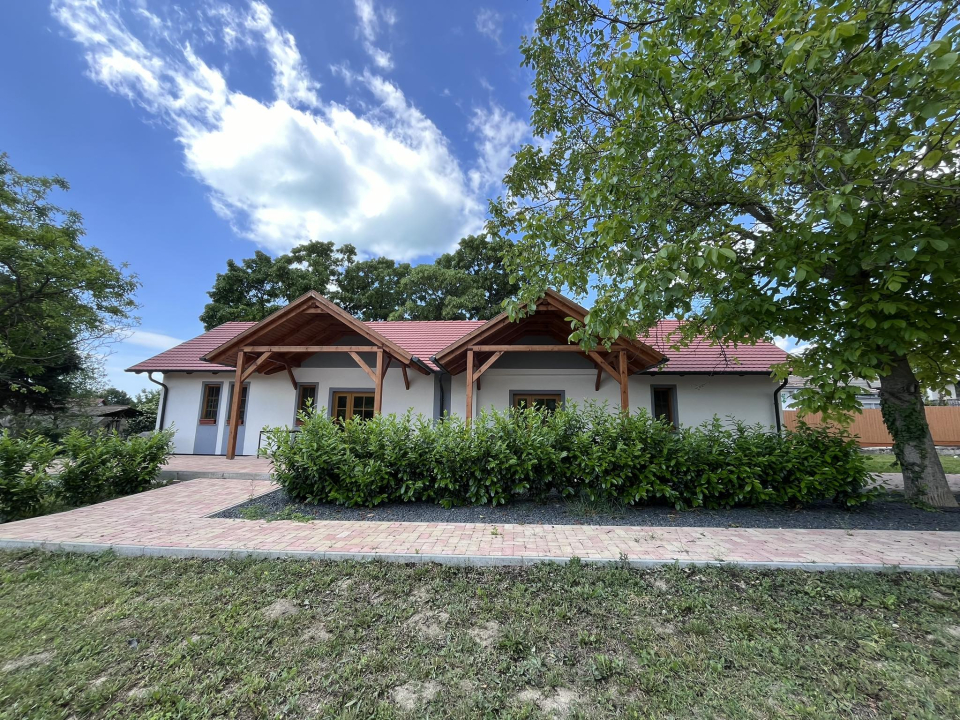 Kenessey Vendégház-Balatonkenese