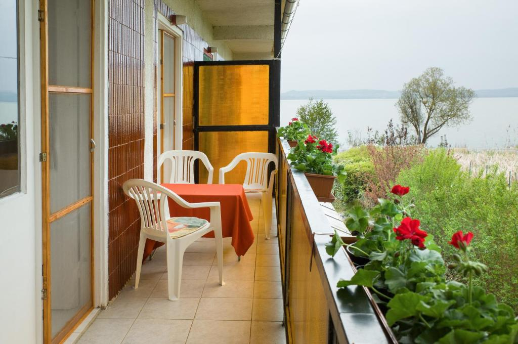 Lidó Társasnyaraló-Balatonlelle