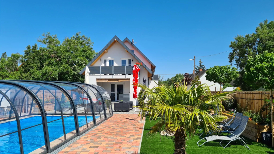 U8 Apartmanház-Vonyarcvashegy